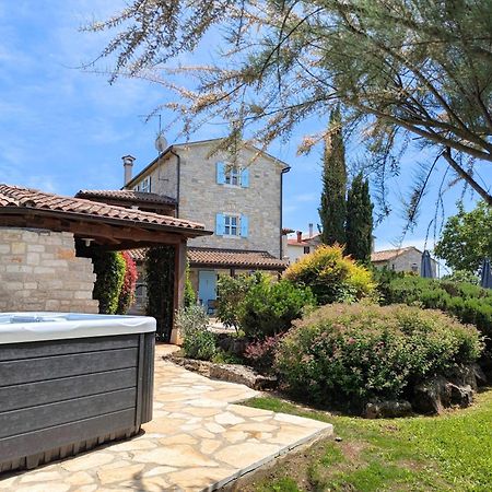 Villa Paolina With Hot Tub Вишнян Экстерьер фото